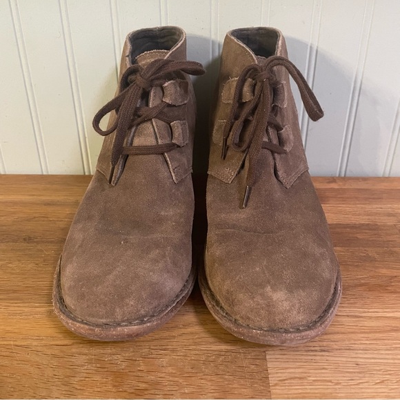 Clarks Carleta Lyon Suede Booties (12) - Picture 2 of 7